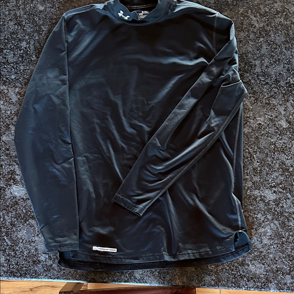 Under Armour Men's Dark Long Sleeve Tee